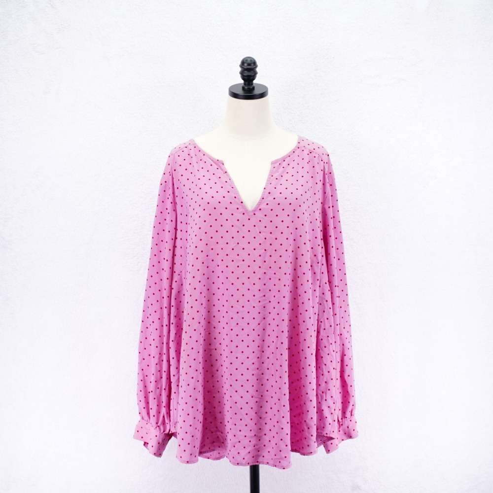 Torrid Harper -4- Pink Polka Dot Split Neck Blouse ‎ Rayon Polyester Long Sleeve